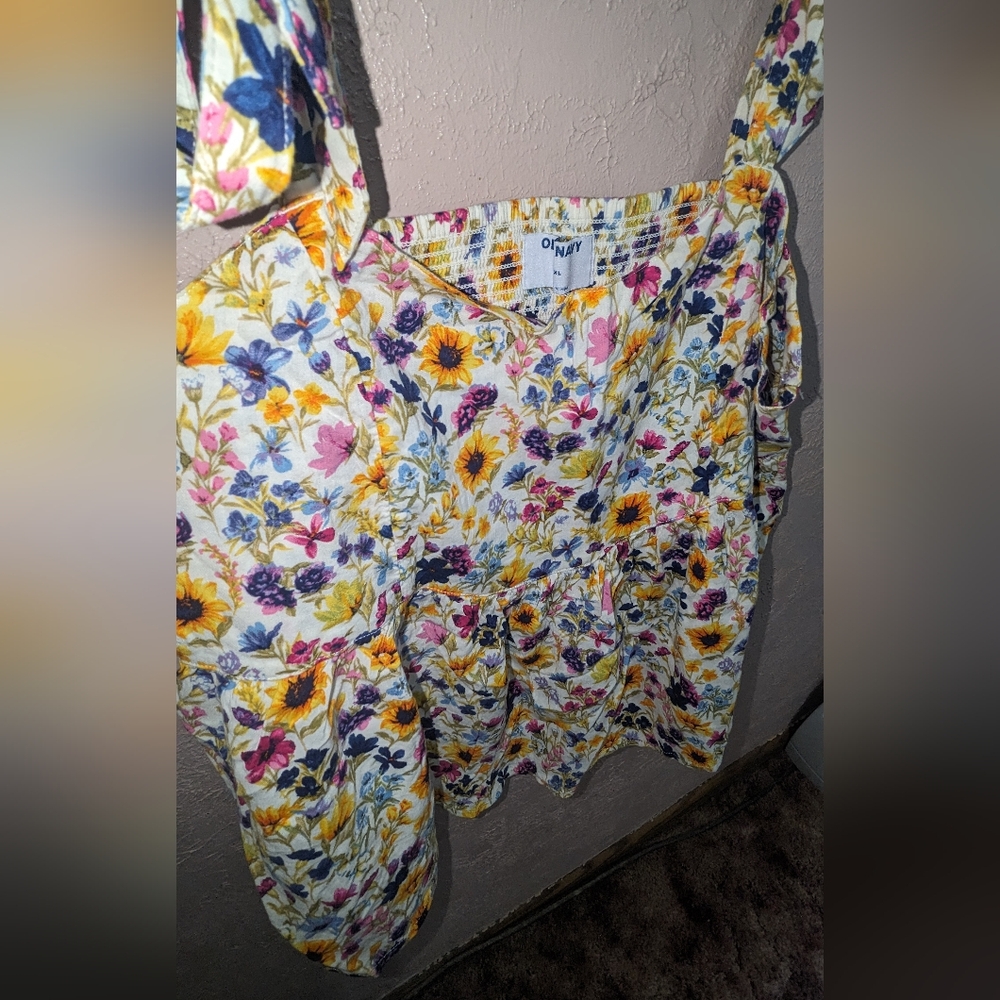 Floral Tank - Picture 3 of 6